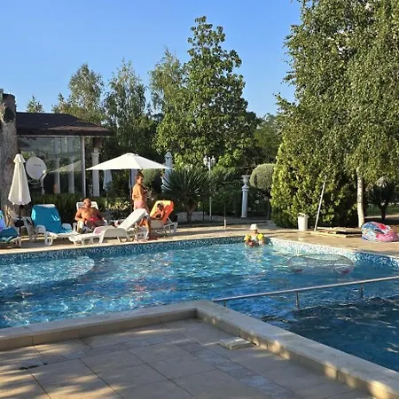 Апартаменты Sunset 3 *